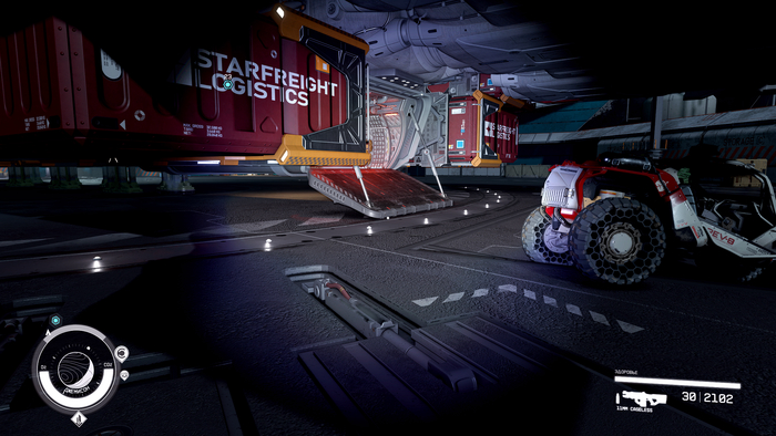 Отмиллиметронил по размерам посадочной площадки... по крайней мере трап. Кабина торчит за её пределы )