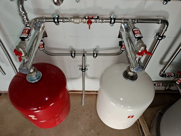 September 28, 2024. DNP MIRROR, part 2 - My, Installation of heating systems, Heating, Home construction, Boiler room, Work, Plumber, Boiler room, Perfectionism, Video, Vertical video, Longpost