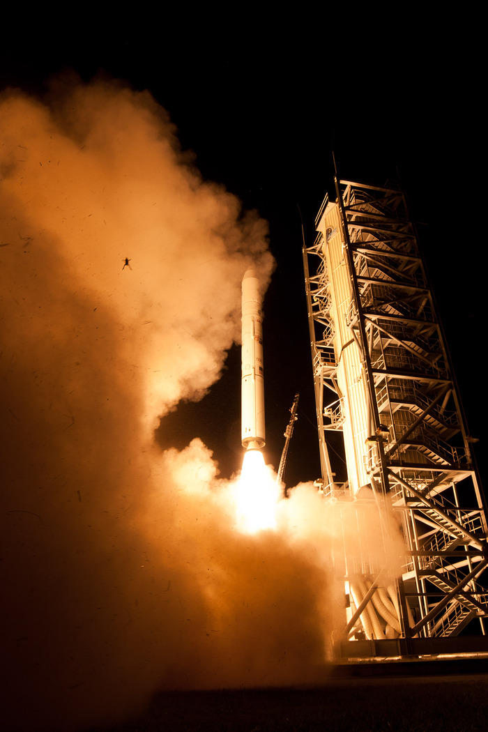 ,    . NASA. 2013 NASA, , , ,  , 