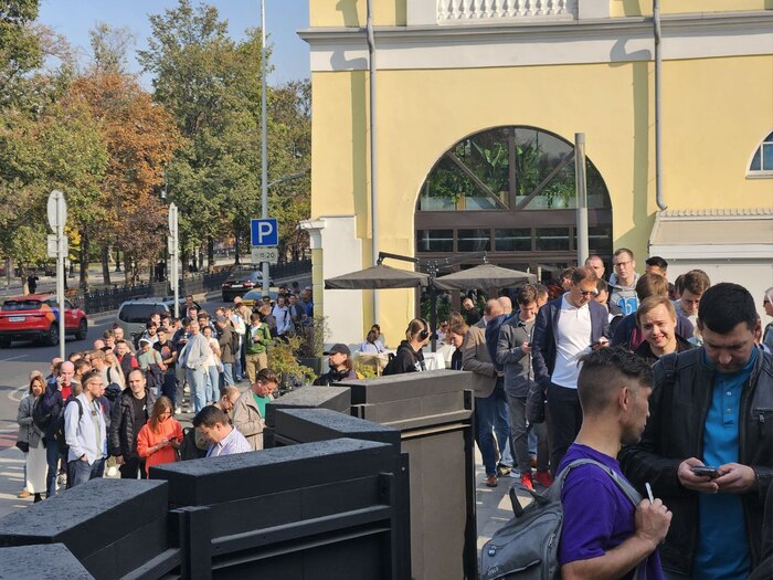 Батюшка-айтишник, ИИ вместо программистов, перспективы отечественного софта и другие интересности с конференции Яндекса