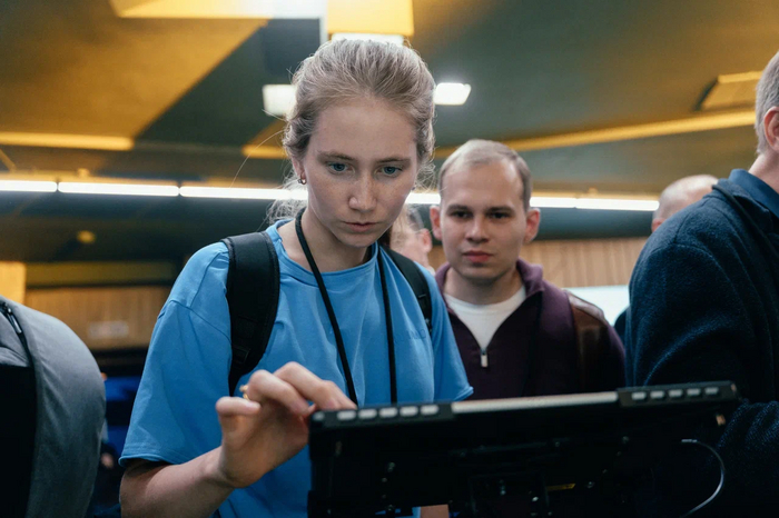 Батюшка-айтишник, ИИ вместо программистов, перспективы отечественного софта и другие интересности с конференции Яндекса