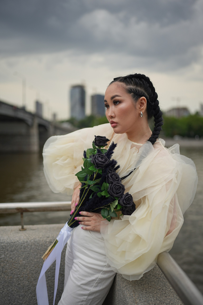 Черные розы.