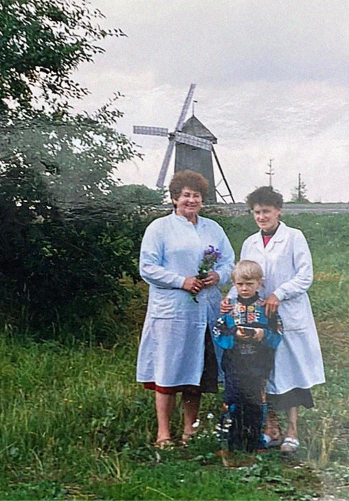 Шатровая мельница в с. Малое Болдино, 1998 г. Частный архив Е.К. Устиновой.