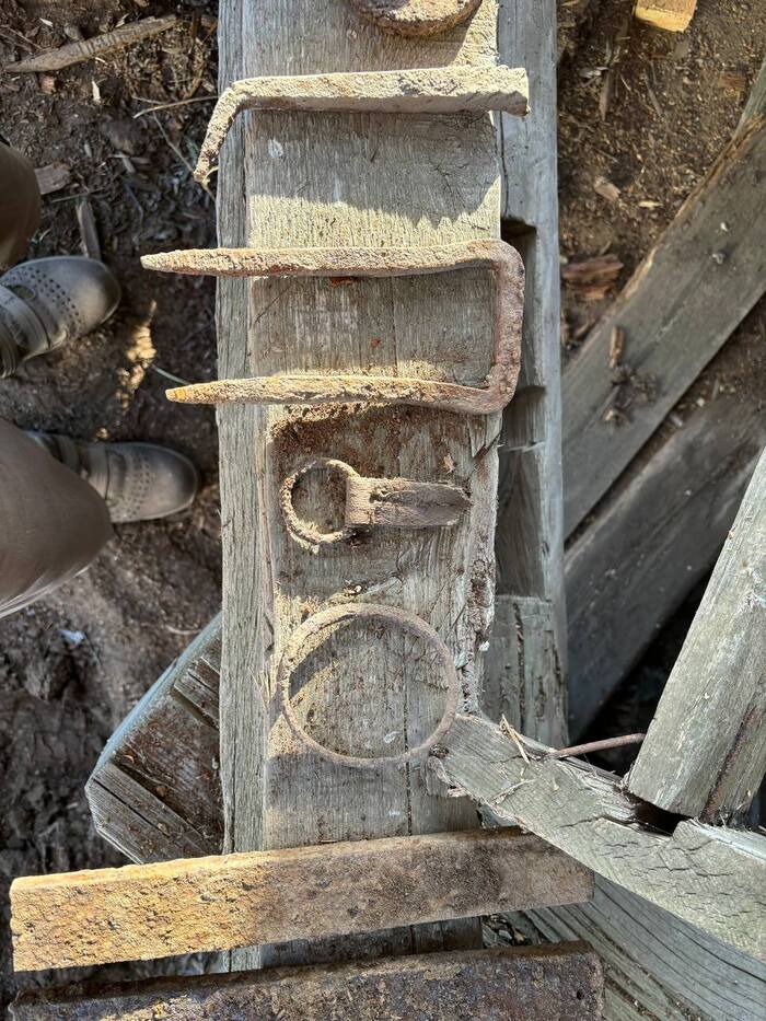 Кованые изделия, найденные возле мельницы