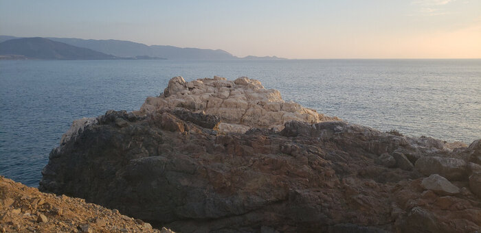 Скалы покрыты гуано