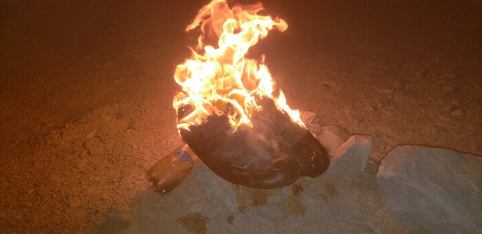 Они хорошо мне послужили... Не гоже им гнить на помойке...