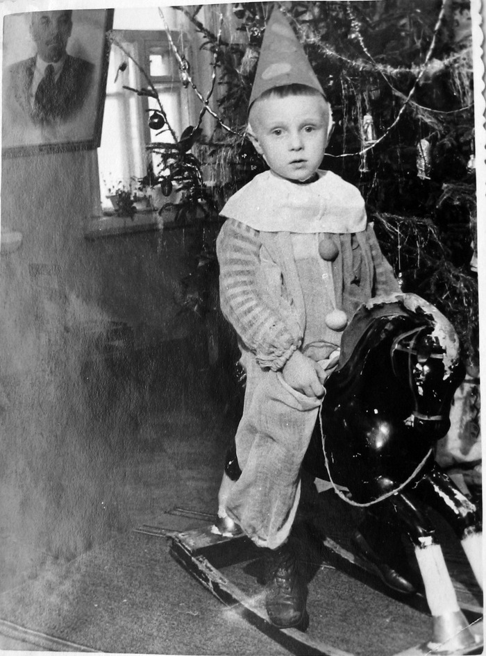 1954 
