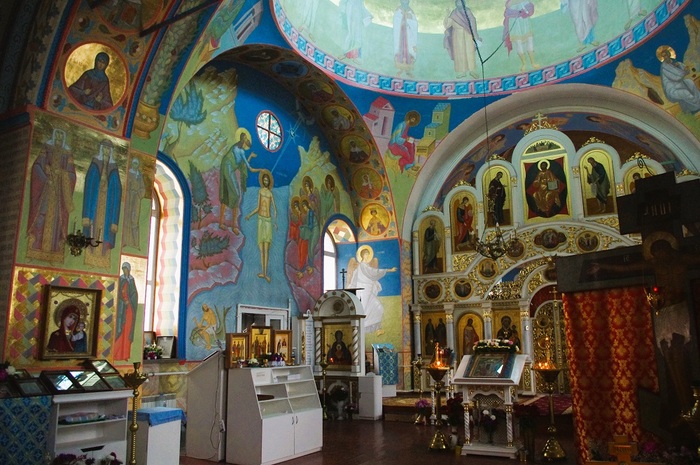 Косулино. Храм во имя святых мучеников Флора и Лавра. Фото:<a href="https://pikabu.ru/story/selo_kosulino_kak_na_urale_lovili_shpiona_pauyersa_11859591?u=https%3A%2F%2Fnashural.ru%2F&t=https%3A%2F%2Fnashural.ru%2F&h=1ed95d27b0c1c00882c2c7497e1a79a95cf0c130" title="https://nashural.ru/" target="_blank" rel="nofollow noopener"> https://nashural.ru/</a>