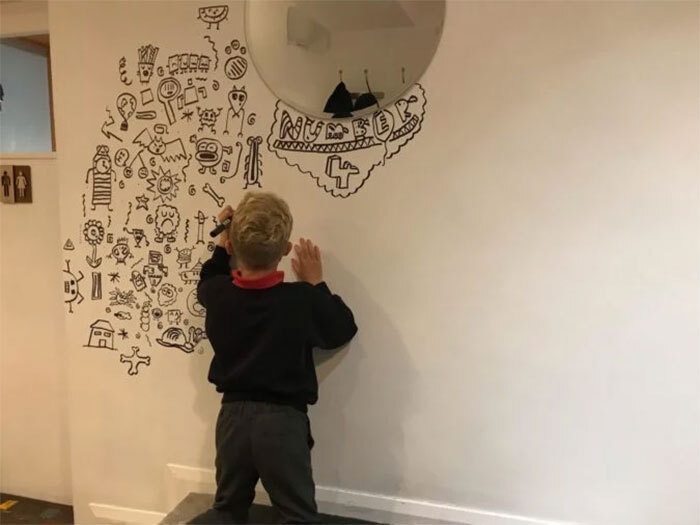 9-Year-Old Boy Who Was Always Scolded For Drawing In Class Gets Commission To Decorate Restaurant - Drawing, Children, Scribble, Beginner artist, A restaurant, Positive, Longpost, Repeat, Doodle