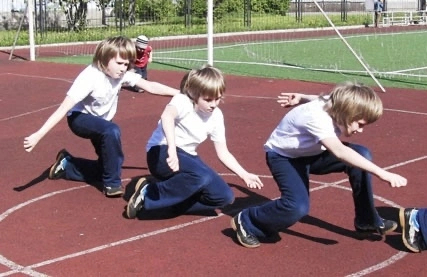 We were all forced to goose-step in PE at school. Is that still the case? - My, Goose-step, Гусь, Question, School, Physical Education