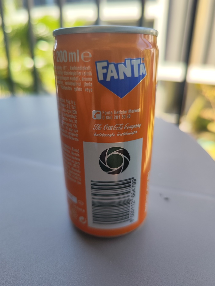 Что означает этот символ над штрихкодом?