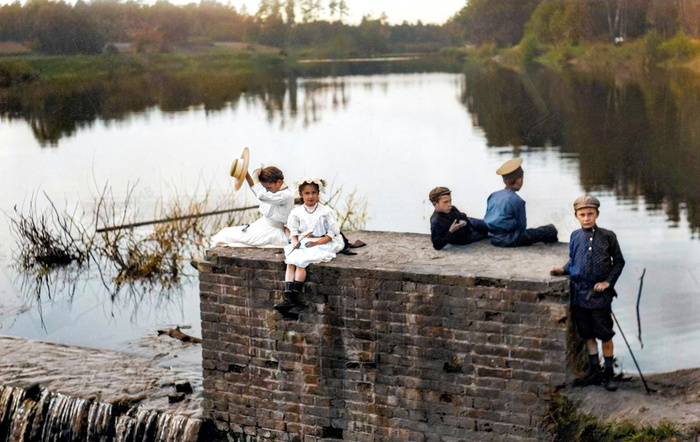 Удивительные и интересные фотографии Подмосковья времен Дореволюционной России. 20 раскрашенных фотографий Историческое фото, Старое фото, История города, Московская область, Фотография, Колоризация, 19 век, 20 век, Российская империя, Балашиха, Коломна, Мытищи, Длиннопост Удивительные и интересные фотографии Подмосковья времен Дореволюционной России. 20 раскрашенных фотографий Историческое фото, Старое фото, История города, Московская область, Фотография, Колоризация, 19 век, 20 век, Российская империя, Балашиха, Коломна, Мытищи, Длиннопост