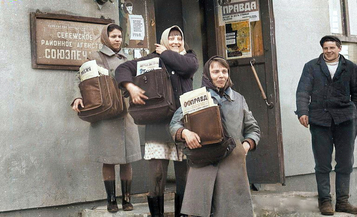 Подборка простых и потрясающих фотографий эпохи СССР. 20 раскрашенных фотографий, Часть X Старое фото, Фотография, СССР, Сделано в СССР, Детство в СССР, Колоризация, 70-е, 60-е, 80-е, 50-е, Длиннопост Подборка простых и потрясающих фотографий эпохи СССР. 20 раскрашенных фотографий, Часть X Старое фото, Фотография, СССР, Сделано в СССР, Детство в СССР, Колоризация, 70-е, 60-е, 80-е, 50-е, Длиннопост