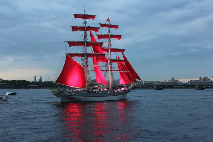 Under scarlet sails - My, The photo, Saint Petersburg, Scarlet Sails, Ship, River, Longpost