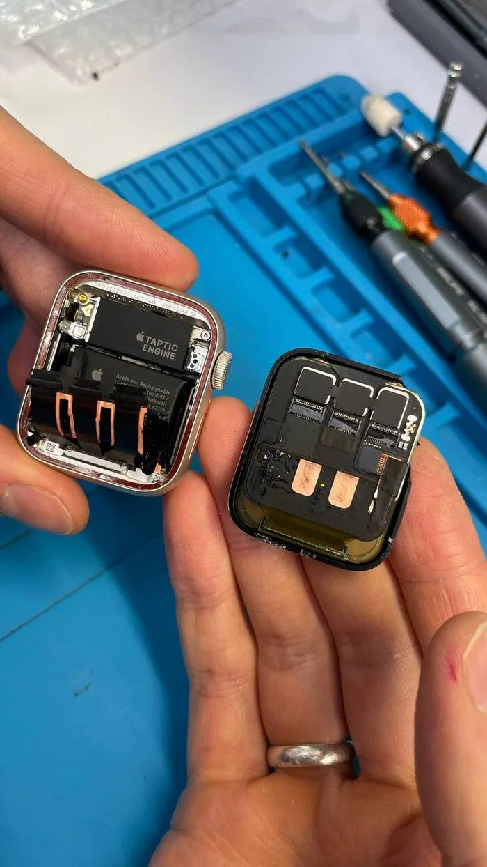 We cut glass on smart watches. Replacing the display glass on the Apple Watch SE 40 mm 2023 - My, Ремонт телефона, Repair of equipment, Apple Watch, Saint Petersburg, Service center, Video, Soundless, Vertical video, Longpost