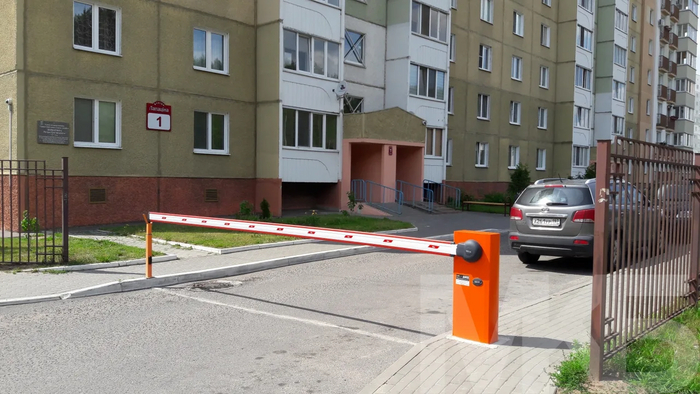 Как жители многоэтажки парковочные правила устанавливали Парковка, ТСЖ, Водитель, Автомобилисты, Машина, Двор, Истории из жизни, Скандал, Соседи, Негатив