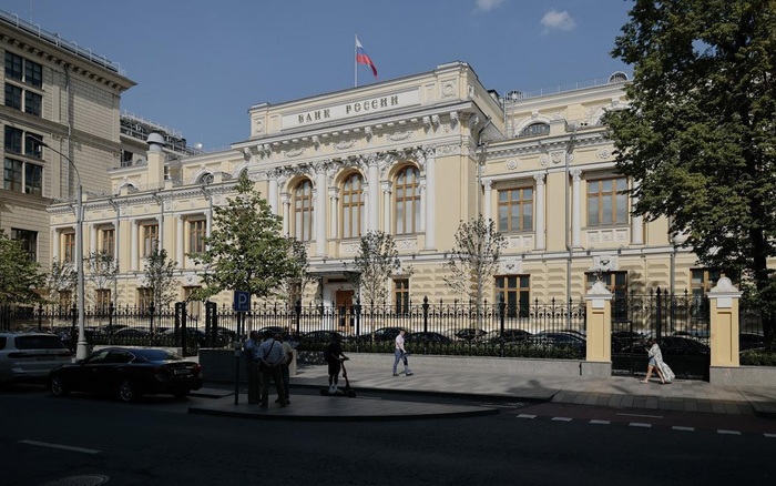 Рубль на грани: хватит ли валютных интервенций для спасения?