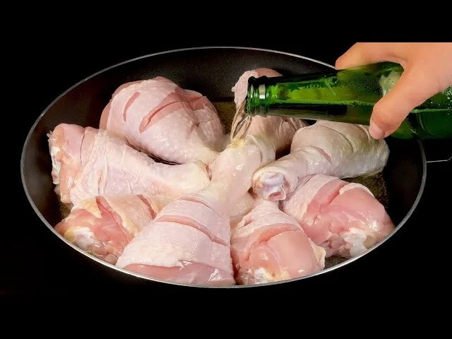 Recipe for the most tender chicken legs in beer! Quick and easy! - Video recipe, Recipe, Dinner, Food, Ingredients, Fancy food, Yandex Zen (link), Hen