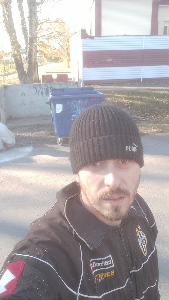 Пока супергерой и супер-злодей мерятся пипкой, настоящие герои живут в тени