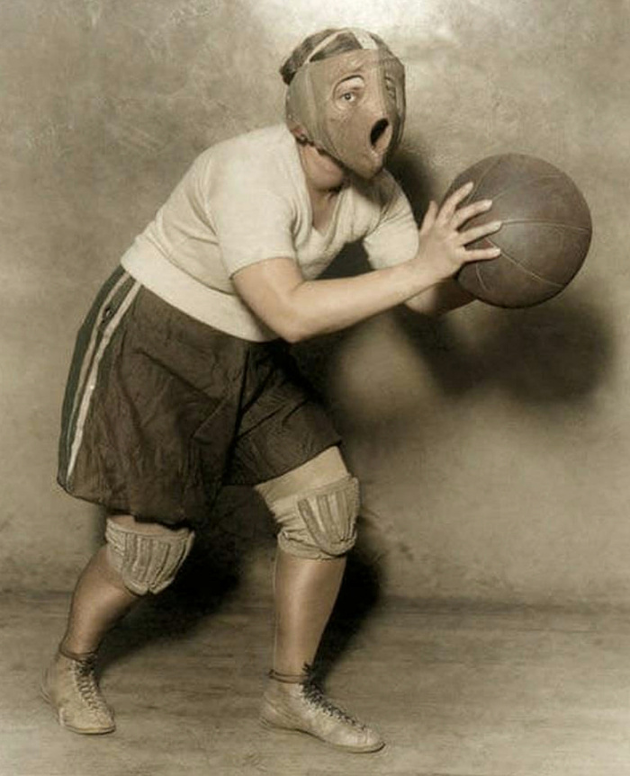 Подборка фотографий из прошлого, которые заставляют удивиться. 20 раскрашенных фотографий из XIX-ХХ века. Часть XI Историческое фото, Старое фото, Фотография, Колоризация, 19 век, 20 век, Длиннопост Подборка фотографий из прошлого, которые заставляют удивиться. 20 раскрашенных фотографий из XIX-ХХ века. Часть XI Историческое фото, Старое фото, Фотография, Колоризация, 19 век, 20 век, Длиннопост