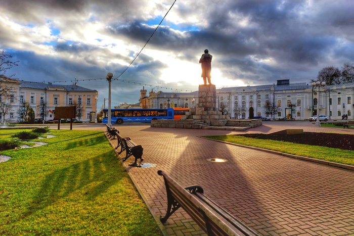 Площадь Ленина в Твери на смартфон