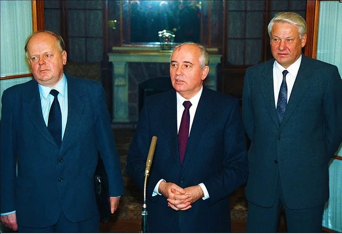 Daduda - Mikhail Gorbachev, Boris Yeltsin, Shushkevich, The photo