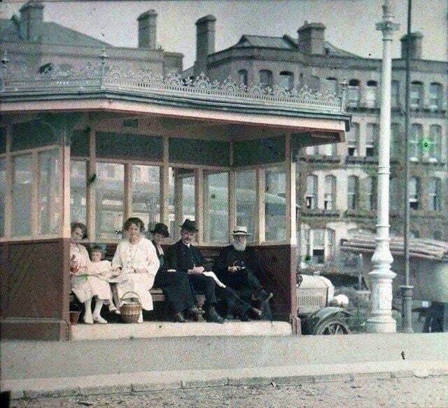  . 1920 .  