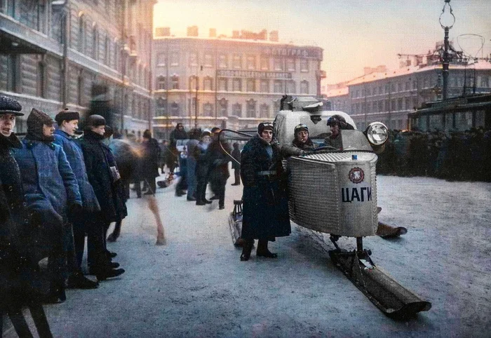 Петроград — Ленинград. Жизнь и быт Северной столицы в 1920-е годы. 20 раскрашенных фотографий. Часть 2 Историческое фото, Старое фото, История города, Фотография, Колоризация, Ленинград, Санкт-Петербург, Петроград, 1920-е, Длиннопост