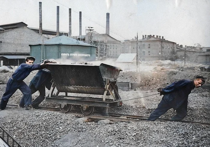 Петроград — Ленинград. Жизнь и быт Северной столицы в 1920-е годы. 20 раскрашенных фотографий. Часть 2 Историческое фото, Старое фото, История города, Фотография, Колоризация, Ленинград, Санкт-Петербург, Петроград, 1920-е, Длиннопост