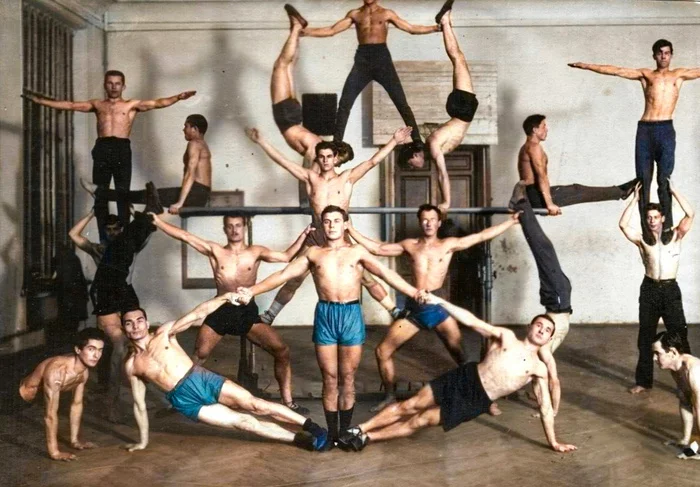 Петроград — Ленинград. Жизнь и быт Северной столицы в 1920-е годы. 20 раскрашенных фотографий. Часть 2 Историческое фото, Старое фото, История города, Фотография, Колоризация, Ленинград, Санкт-Петербург, Петроград, 1920-е, Длиннопост