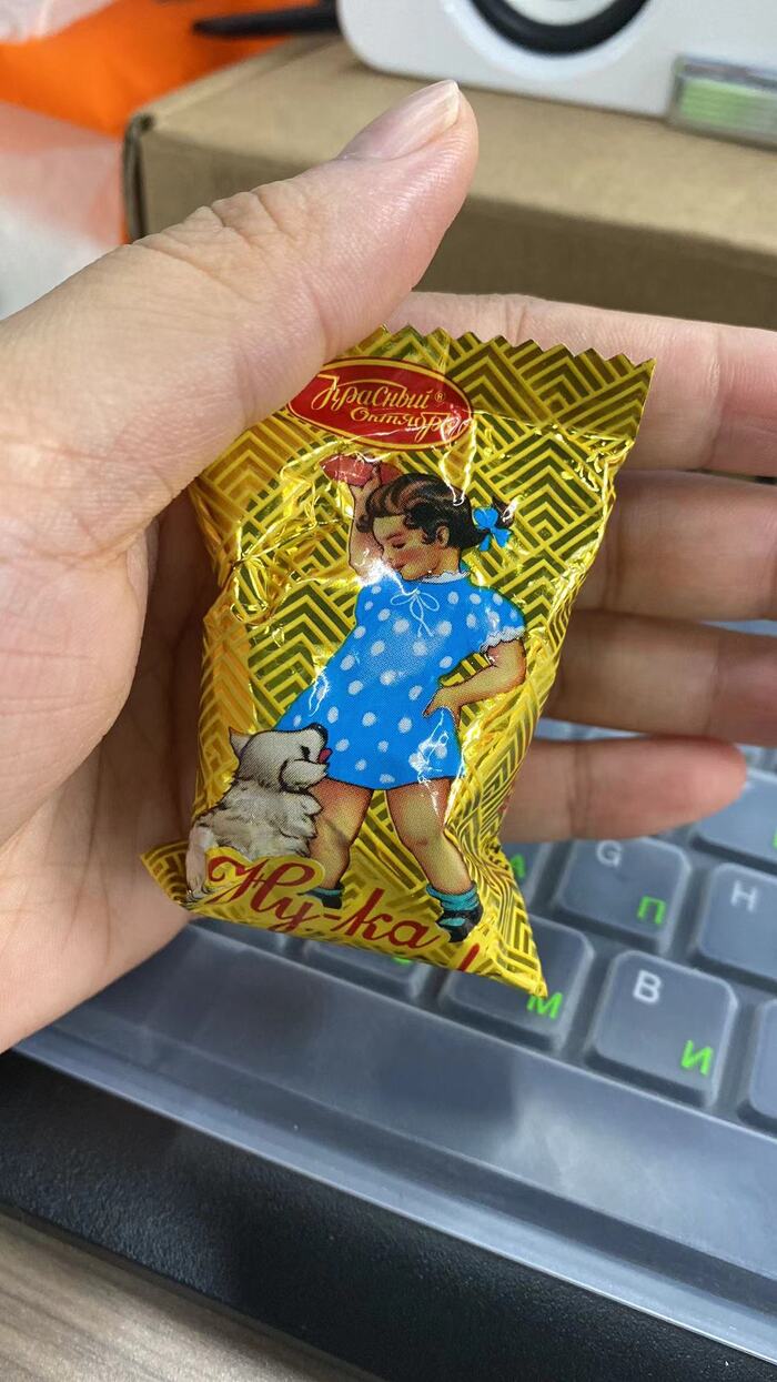         . --~ , , -, -, 