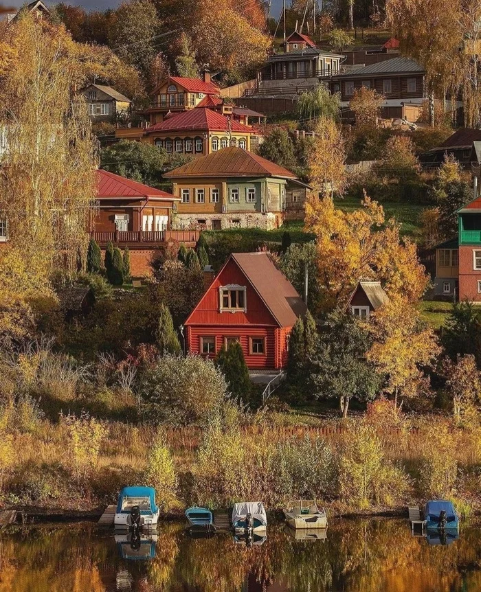 Autumn walk in Plyos, Ivanovo region - Ples, Ivanovo region, The photo, Autumn, Village, beauty