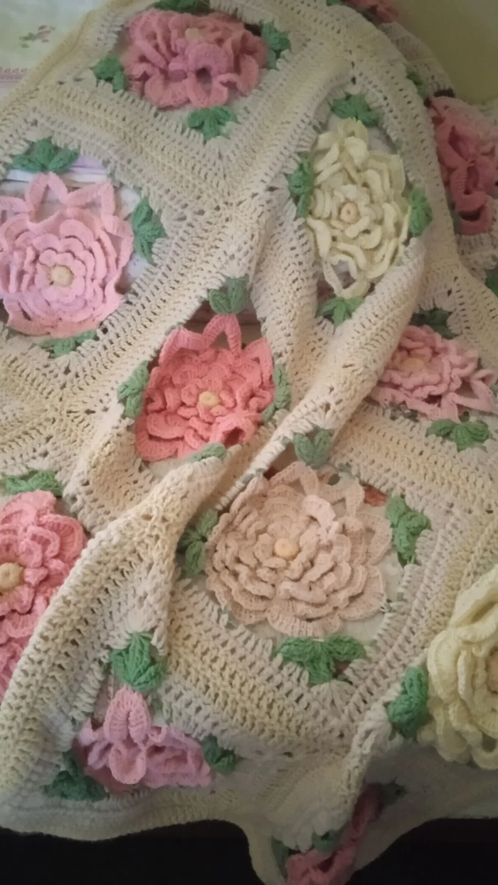 Blanket. Floral. Do it yourself - My, Knitting, Crochet, Plaid, Textile, Presents, Interior, Longpost