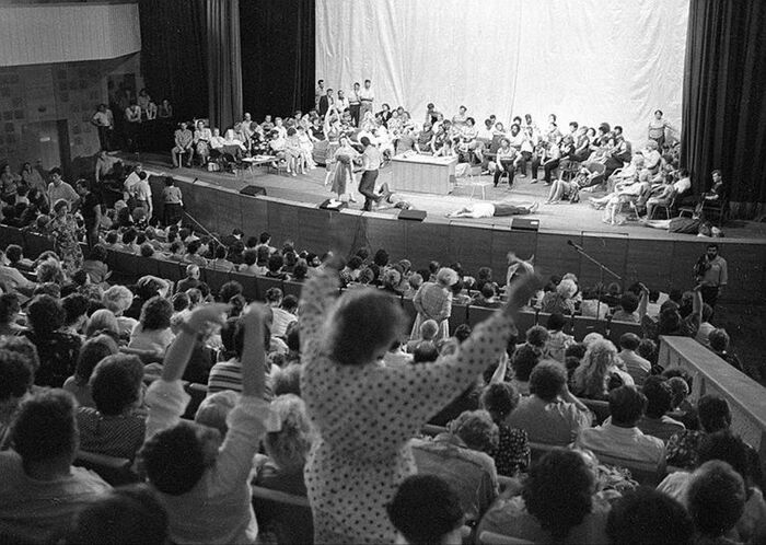 Гастрольный тур