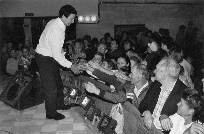 Сеансы во время гастрольного тура