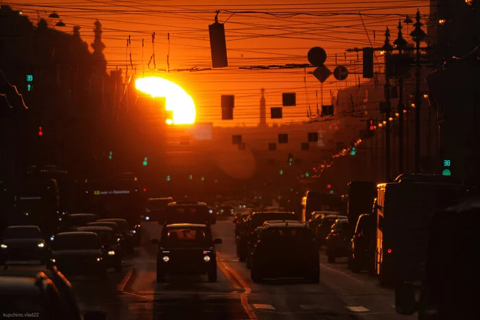 October sunrise over Nevsky Prospect - My, The photo, Saint Petersburg, Sunrise, Nevsky Prospect, Longpost