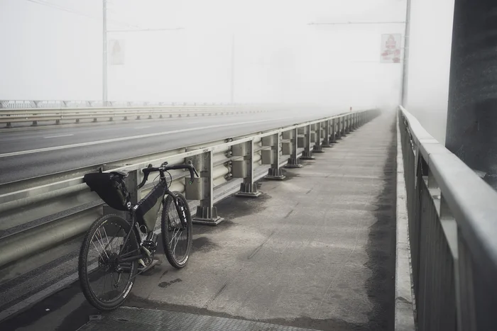 Looks like I missed a billboard somewhere that says Welcome to Silent Hill - My, Grodno, The photo, Fog, Silent Hill, Sony alpha, 35mm, Road, Bridge, Horror, Horror game, Republic of Belarus, A bike, Bike ride, Bike trip