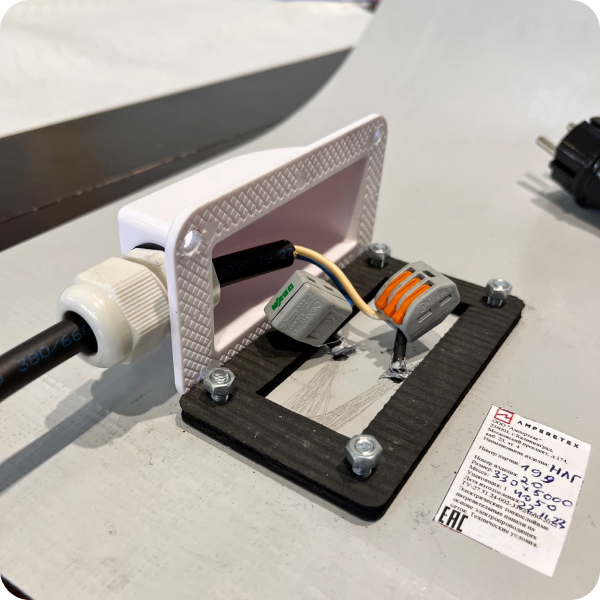 Как снизить риск обрушения кровли? Обогрев кровли и водостоков