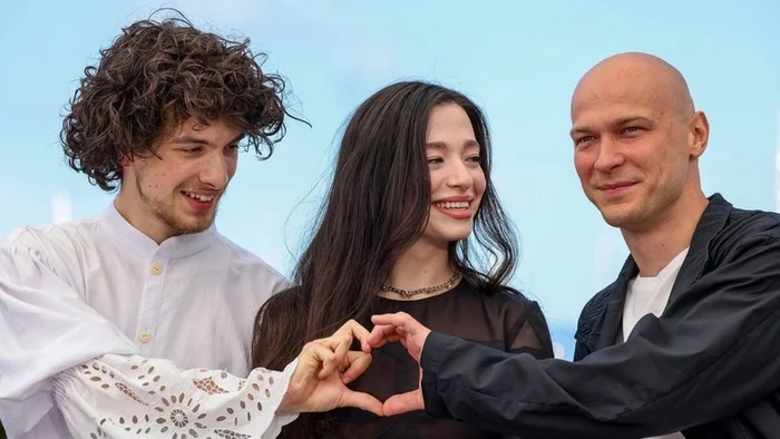 THIS CRAZY, CRAZY, CRAZY RUSSIAN WORLD: ANORA AT THE OPENING OF THE MAYAK FESTIVAL - Russian cinema, Photos from filming, Actors and actresses, Film and TV series news, Review, Yuri Borisov, Cinema, Movie review, Longpost, Yura Borisov