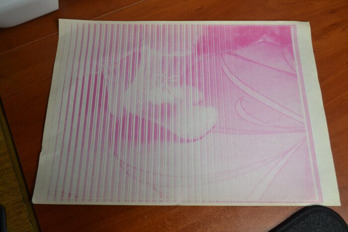 Кроме малинового других цветов нет.