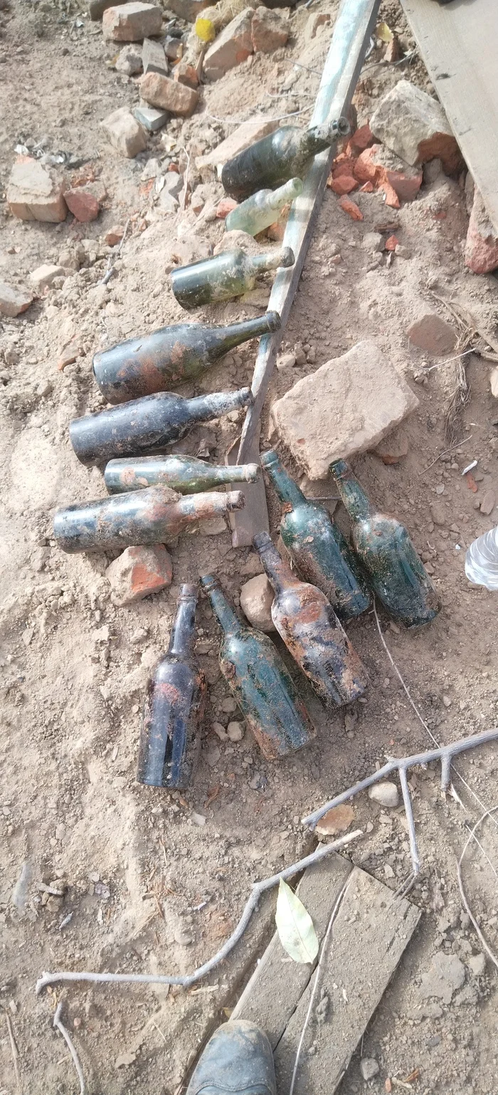 Night foray or how they found a wine cellar - My, Digger, Metal detector, Treasure, Treasure hunt, Coin, Glass, Bottle, Российская империя, Find, Amur region, Blagoveshchensk, Silver, Archeology, Archaeological finds, Excavations, Longpost