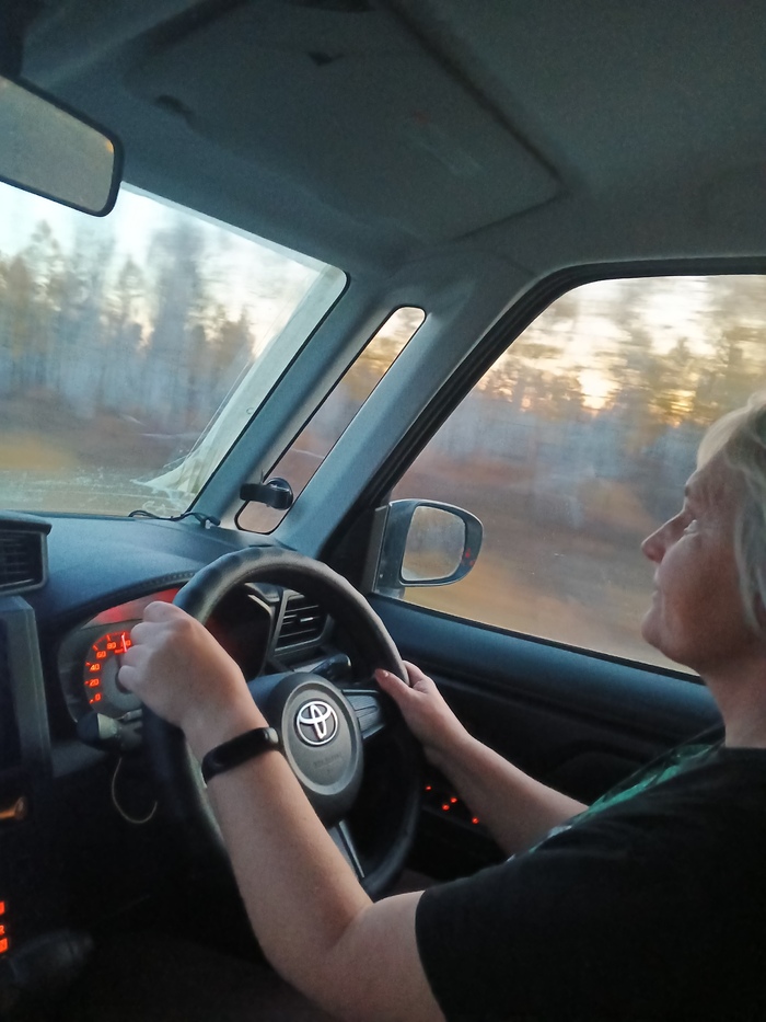 Опять командир танка отдыхает....