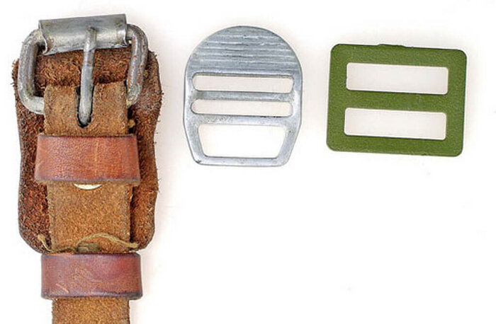 Эволюция пряжки подбородочного ремешка СШ-68 в сторону упрощения