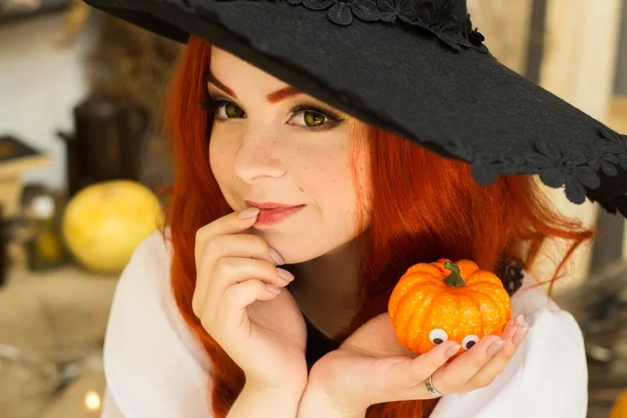 Witch before Halloween - My, Cosplay, Girls, Cosplayers, The photo, Stockings, Witches, Halloween, Longpost