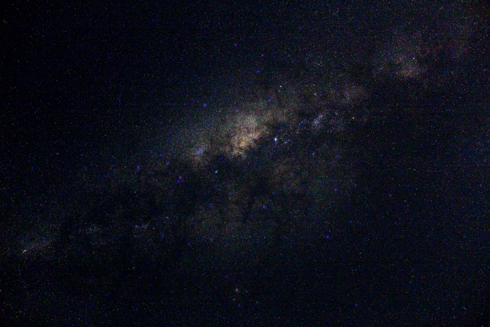   ,   Canon 4000D c  ,      .