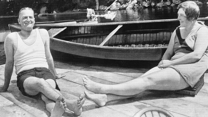 СУДЬЯ С ЖЕНОЙ