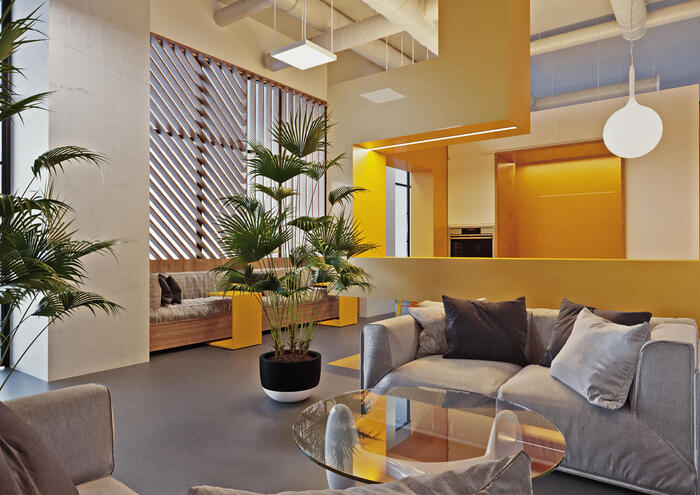 Яркий корпоративный желтый цвет в дизайне офиса: фото <a href="https://pikabu.ru/story/dizayn_ofisa_20_idey_kak_sozdat_stilnyiy_i_sovremennyiy_interer_11903854?u=https%3A%2F%2Fartum.studio%2Fportfolio%2Finterery-ofisov%2Fdizajn-ofisa-yandex-sheff%3Futm_source%3Dpikabu%26utm_medium%3Darticle%26utm_campaign%3Dofficesportfolio&t=%D0%BA%D0%BE%D0%BC%D0%BF%D0%B0%D0%BD%D0%B8%D0%B8%20%C2%AB%D0%AF%D0%BD%D0%B4%D0%B5%D0%BA%D1%81%20%D0%A8%D0%B5%D1%84%C2%BB&h=75bde64a16fa6bda9ce2b51c1c0eb5539a28556e" title="https://artum.studio/portfolio/interery-ofisov/dizajn-ofisa-yandex-sheff?utm_source=pikabu&utm_mediu..." target="_blank" rel="nofollow noopener">компании «Яндекс Шеф»</a>, от студии дизайна Artum.