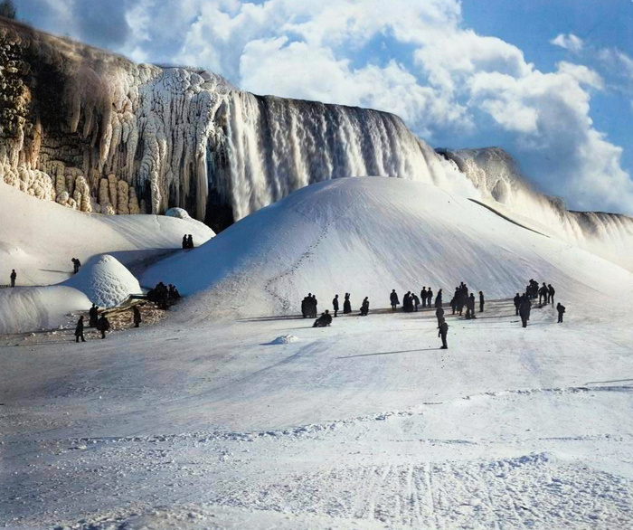 Уникальные исторические кадры, которые перенесут вас в прошлое. 20 раскрашенных фотографий из ХIX века Старое фото, Историческое фото, Фотография, Колоризация, 19 век, Длиннопост Уникальные исторические кадры, которые перенесут вас в прошлое. 20 раскрашенных фотографий из ХIX века Старое фото, Историческое фото, Фотография, Колоризация, 19 век, Длиннопост