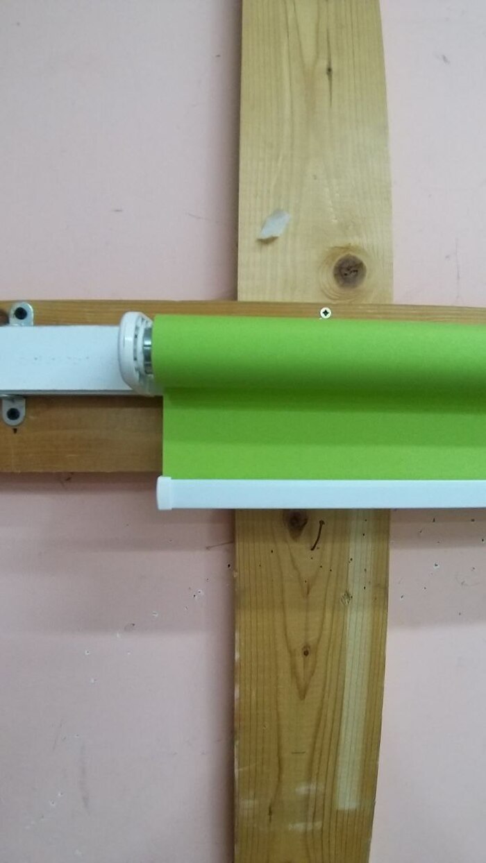 Компактно сворачивается в трубочку