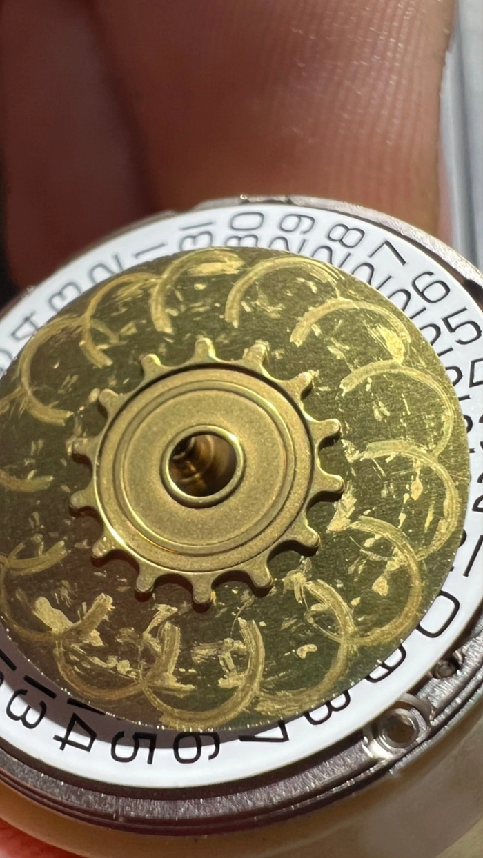 Так выглядит недельный диск со следами от избыточной и растекшейся смазки